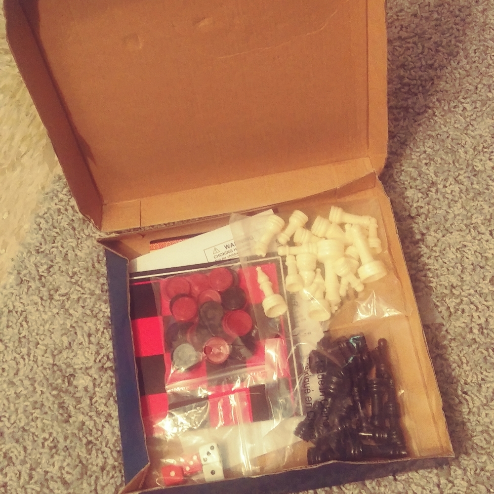 Chess*Checkers & Backgammon Game - Picture 3 of 4